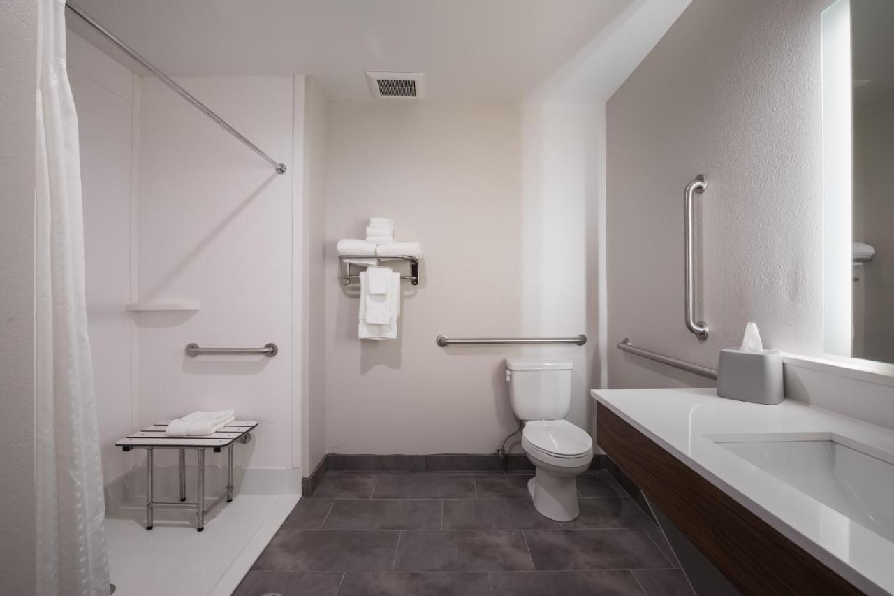 Holiday Inn Express & Suites Chicago - Hoffman Estates By Ihg Exteriör bild